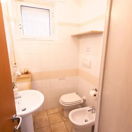 トムズ ハウス ローマ