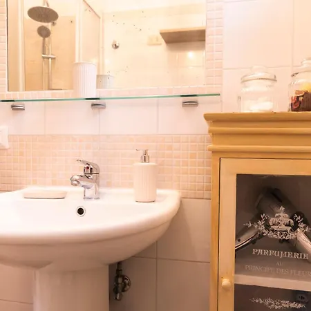 トムズ ハウス * ローマ